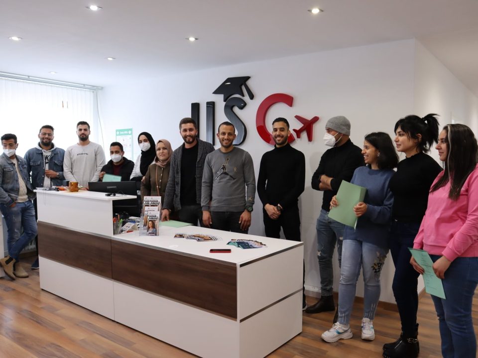 Neben Deutschintensivkursen können Interessenten zusätzlich eine ÖSD-Prüfung bei IISC am Standort Tunis ablegen.